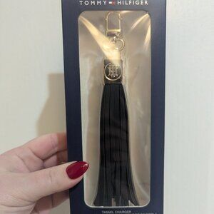 NWT Tommy Hilfiger tassel USB charger keychain